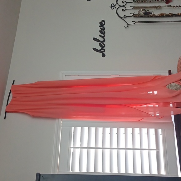 MICHAEL KORS Peachy Coral Chiffon-Like Sleeveless Feathery Flowy Hem Dress - Picture 6 of 10